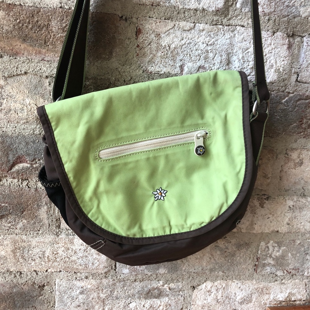 Sherpani crossbody purse